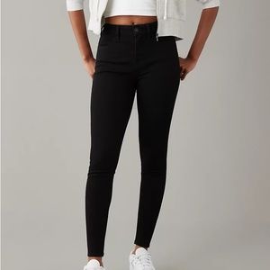 Women’s American Eagle black jeggings